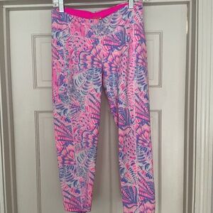 Lilly Pulitzer Luxletic work out pants size large in pink pattern